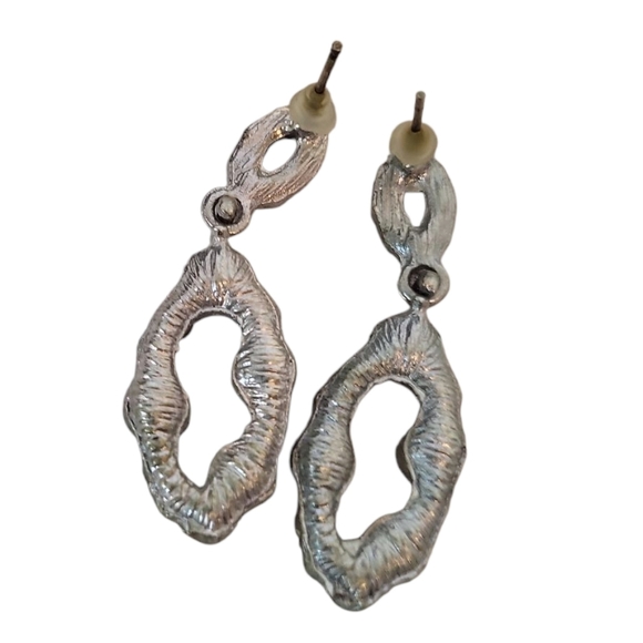 Ruby Red Aurora CrystaI Iridescent Earrings - Picture 3 of 6